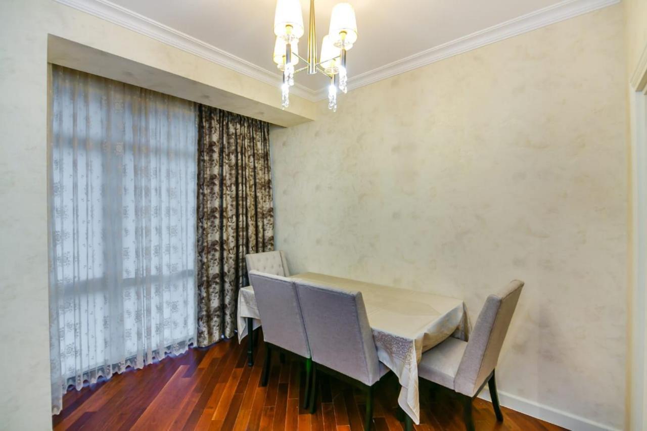 Lux Family Apartment In City Center Baku Exterior foto