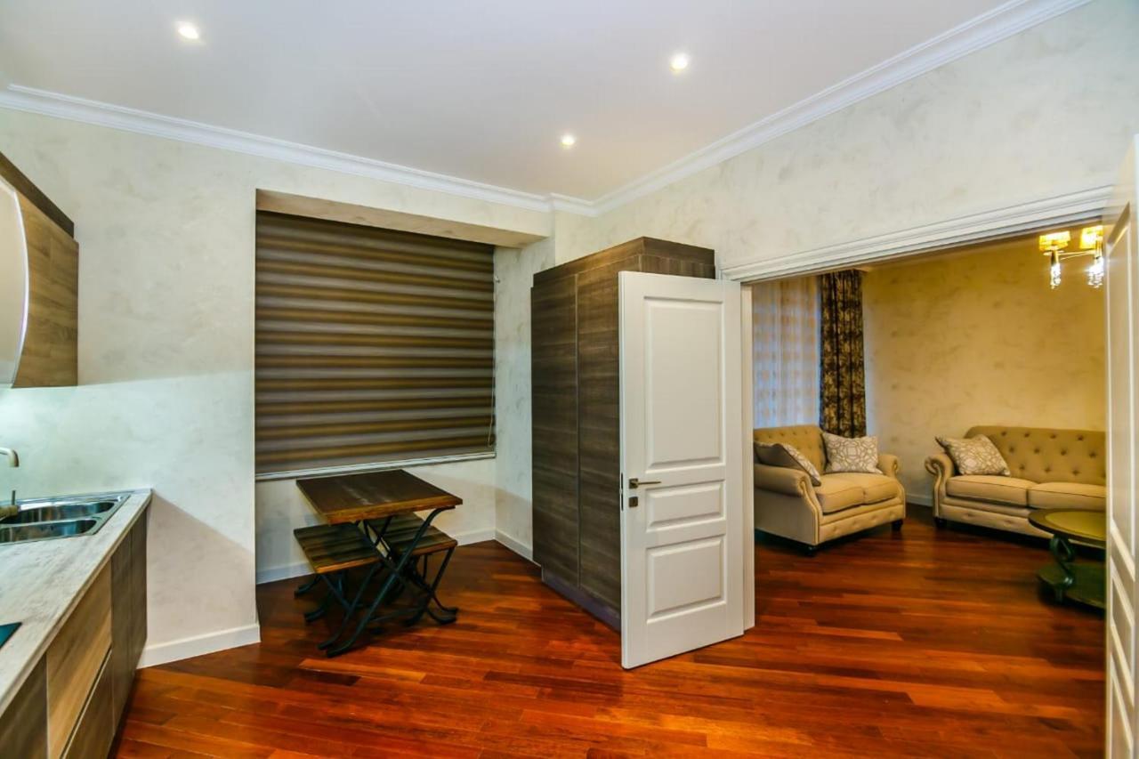 Lux Family Apartment In City Center Baku Exterior foto